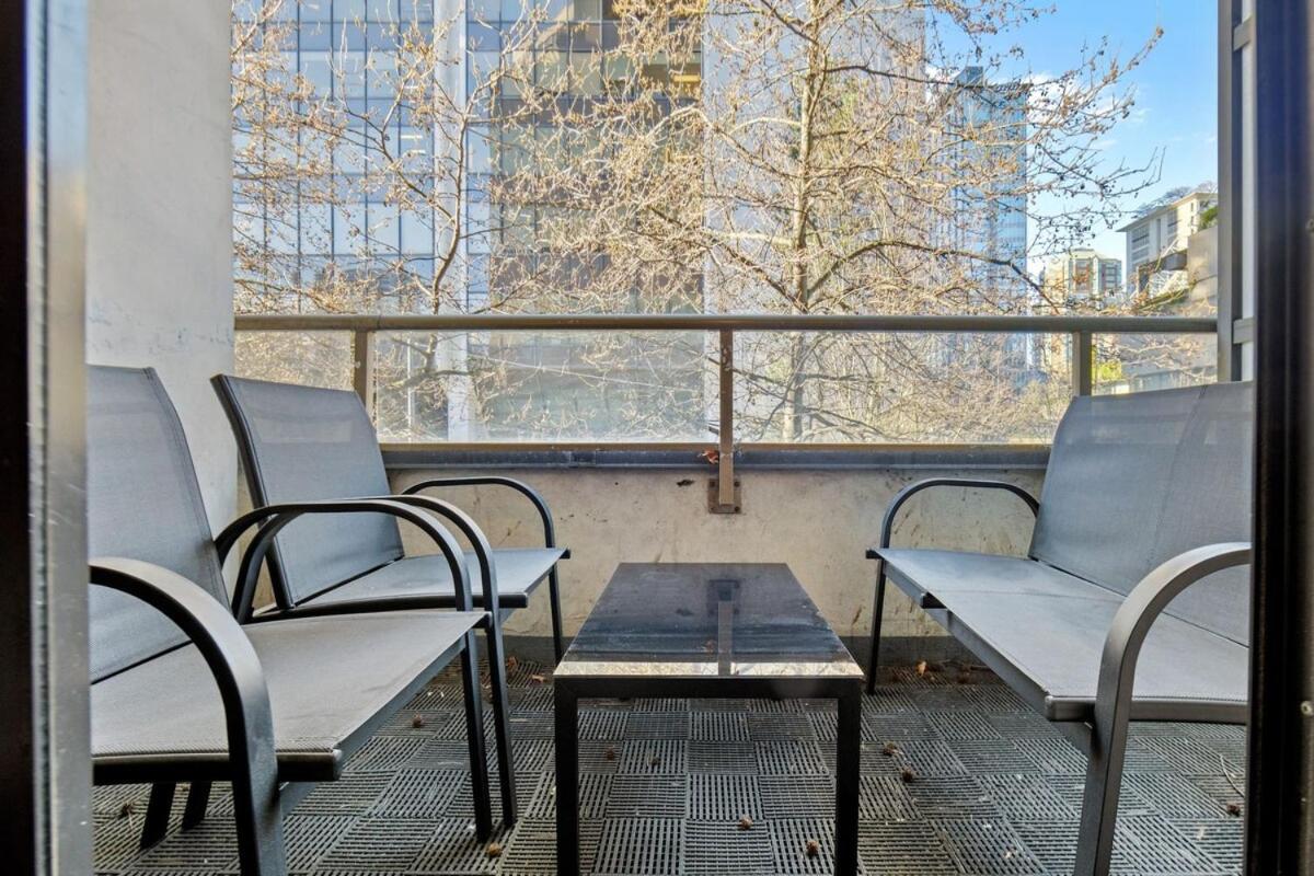 Cozy 1 Bedroom Downtown * Vancouver